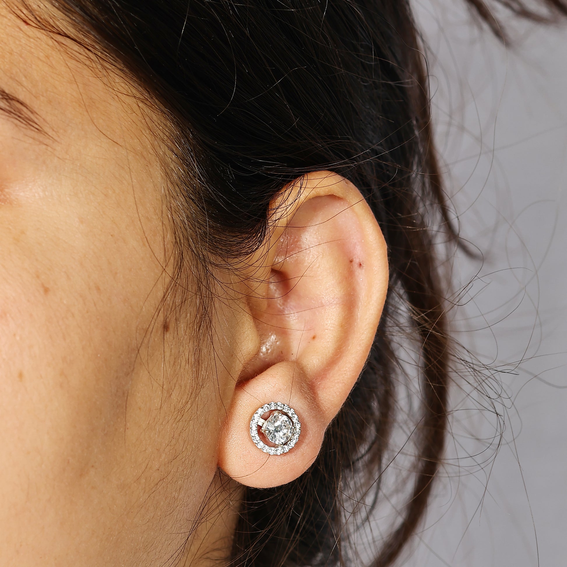 Trendy Solitaire 925 Silver Earring