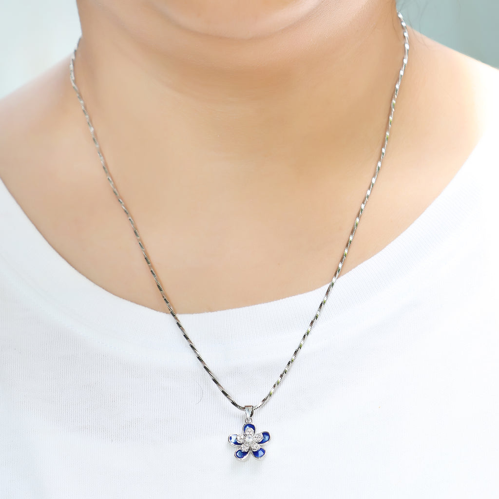 Sparkling Blue Daisy Necklace - 925 Sterling Silver