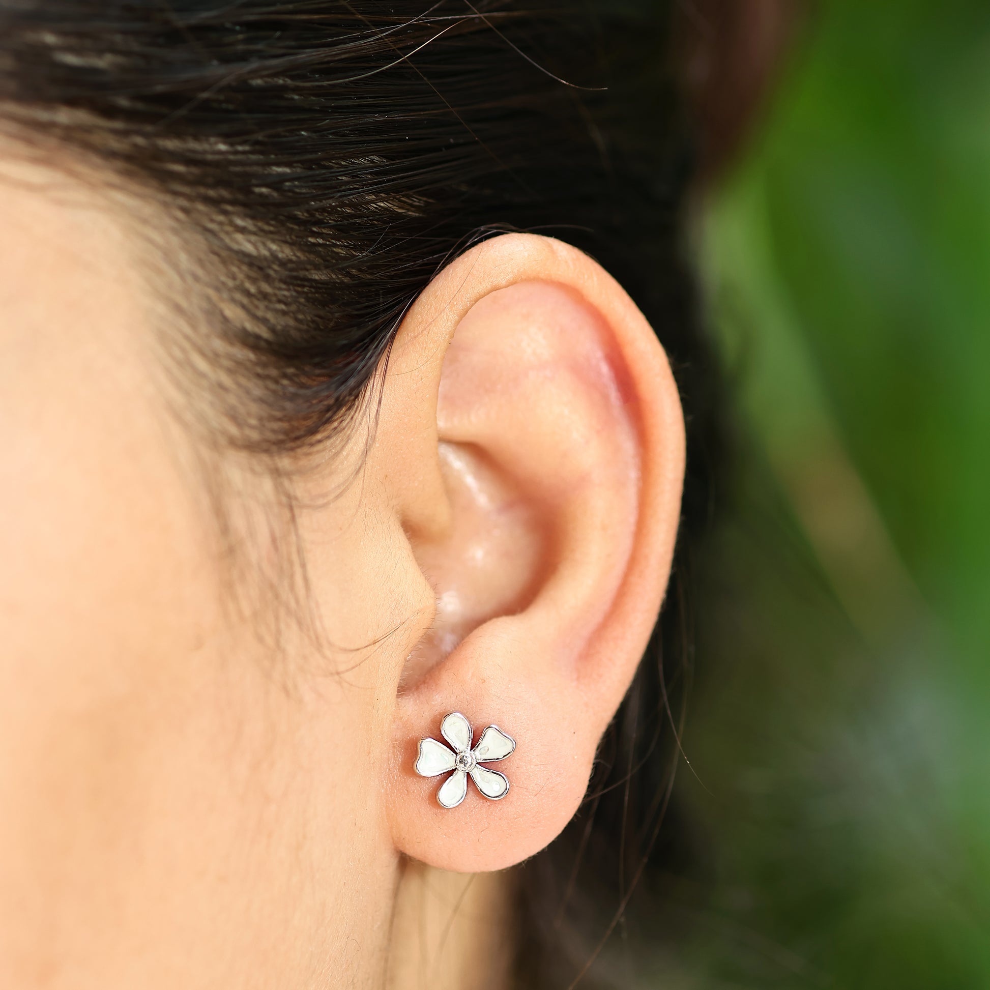 White Petal 925 Silver Earrings Stud