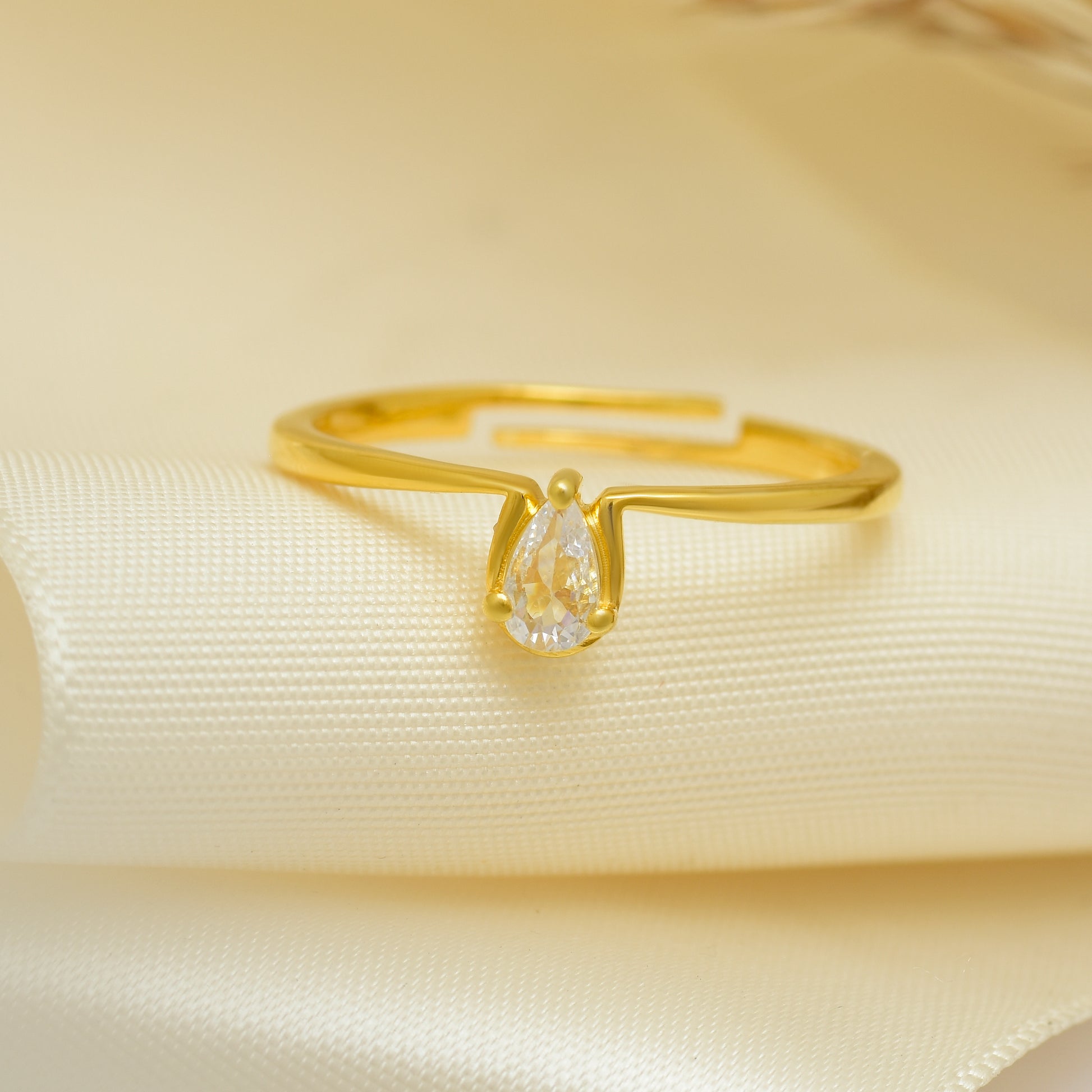 Minimal White Stone Silver Band