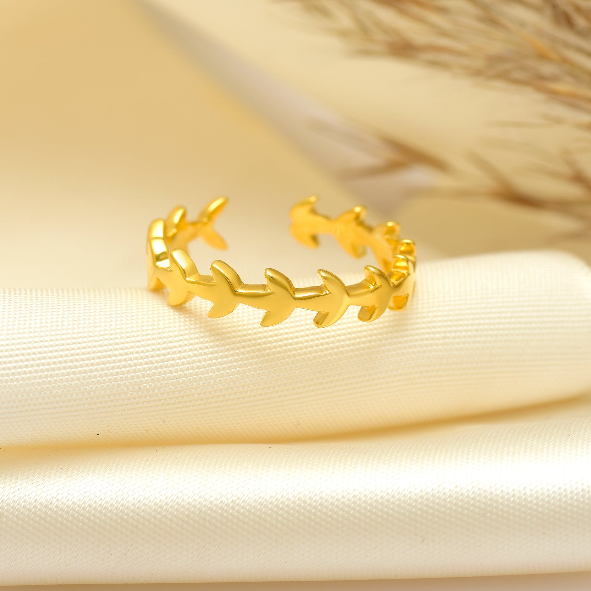 Classic 925 Silver Leafy Band Ring