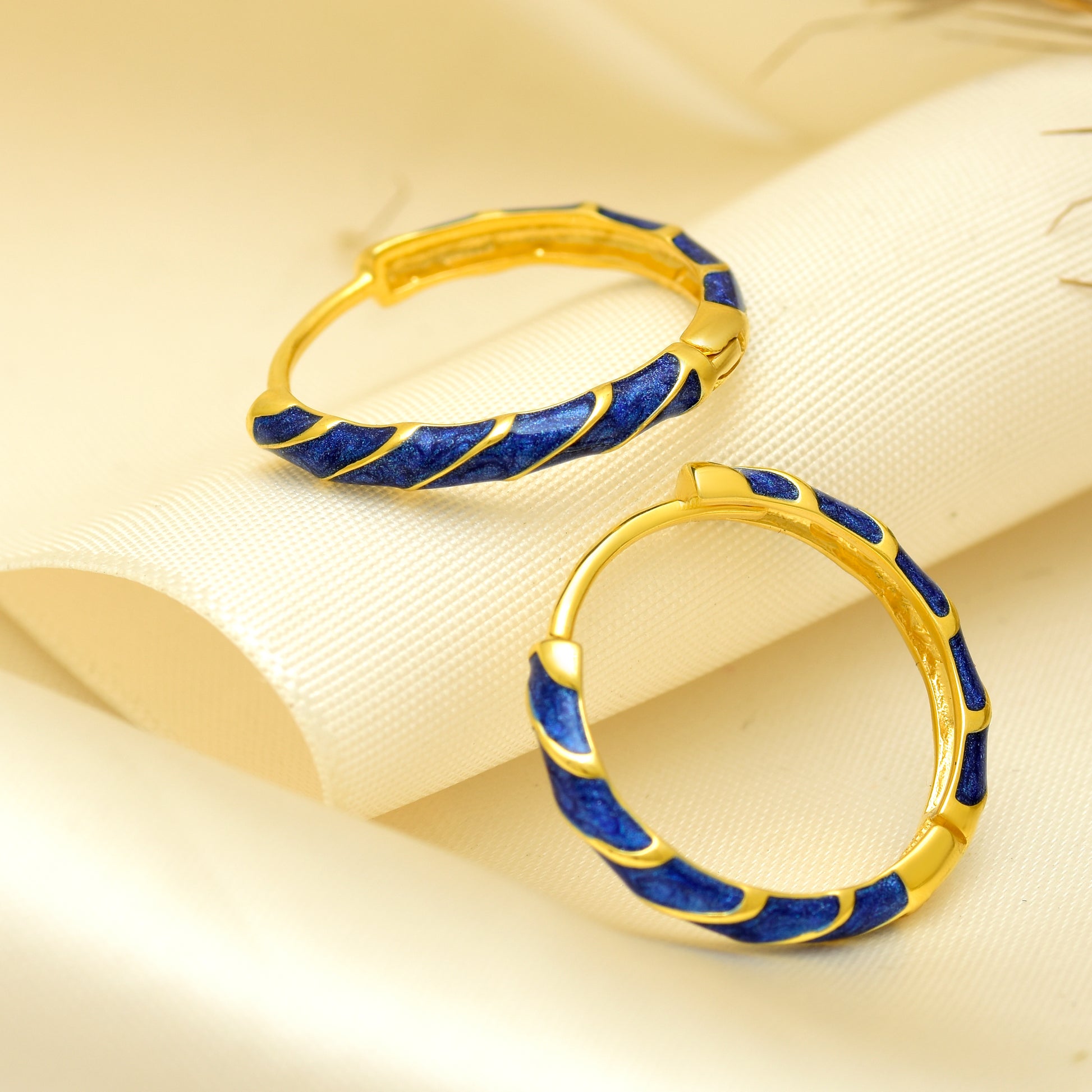 Blue Enamel Twisted Hoops Earrings| 925 Silver