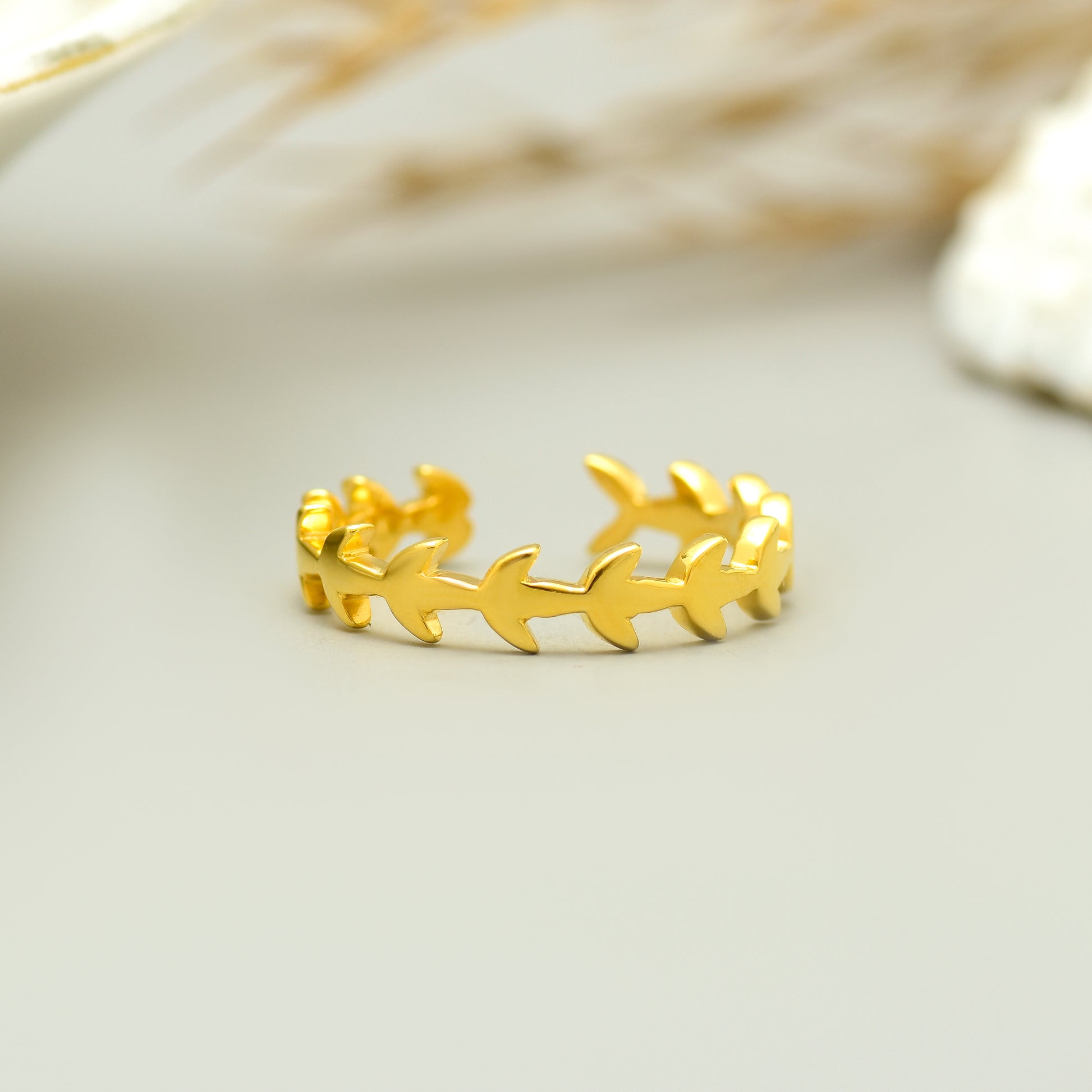 Classic 925 Silver Leafy Band Ring