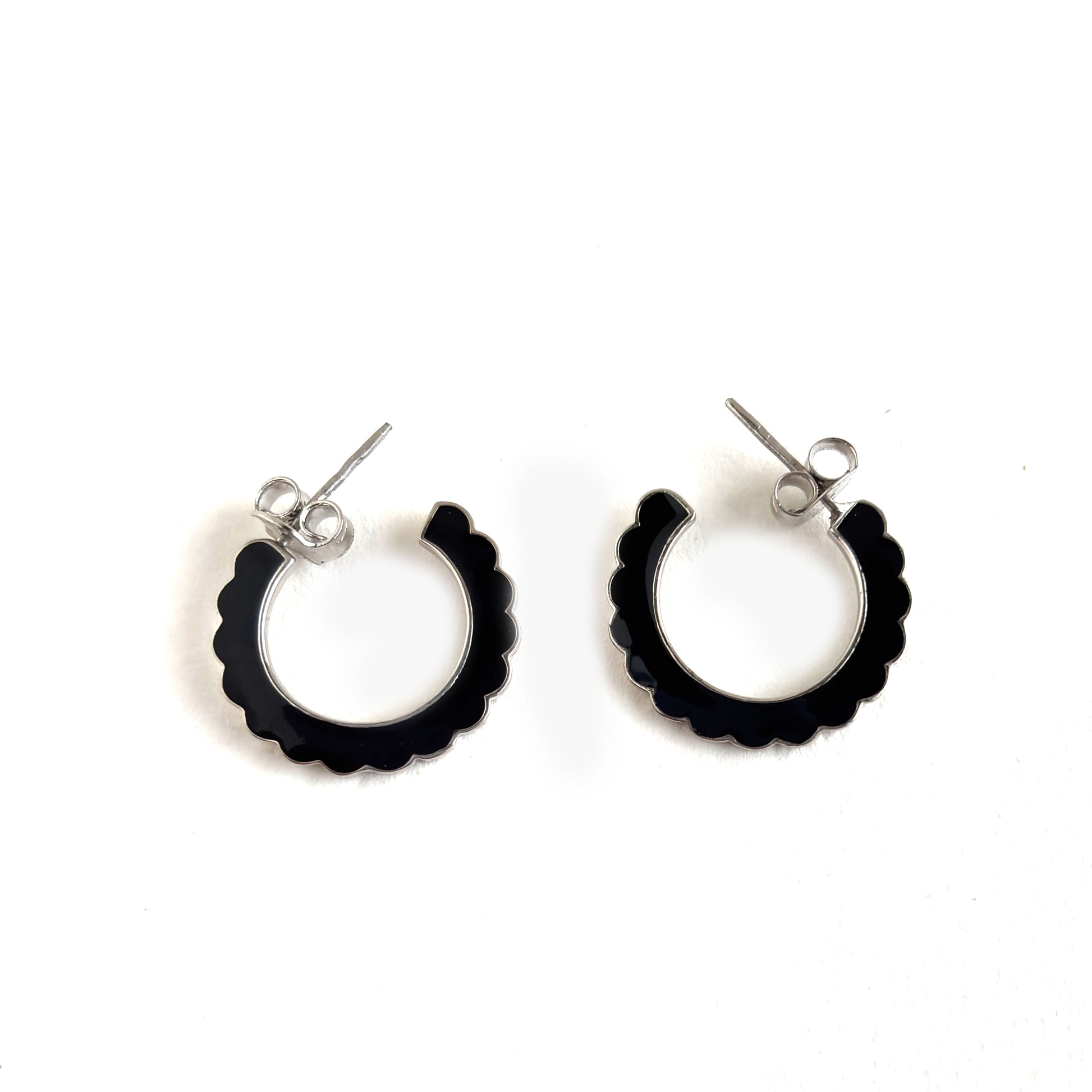 Minimalist Black Wavy Earrings | Modern Geometric Hoops