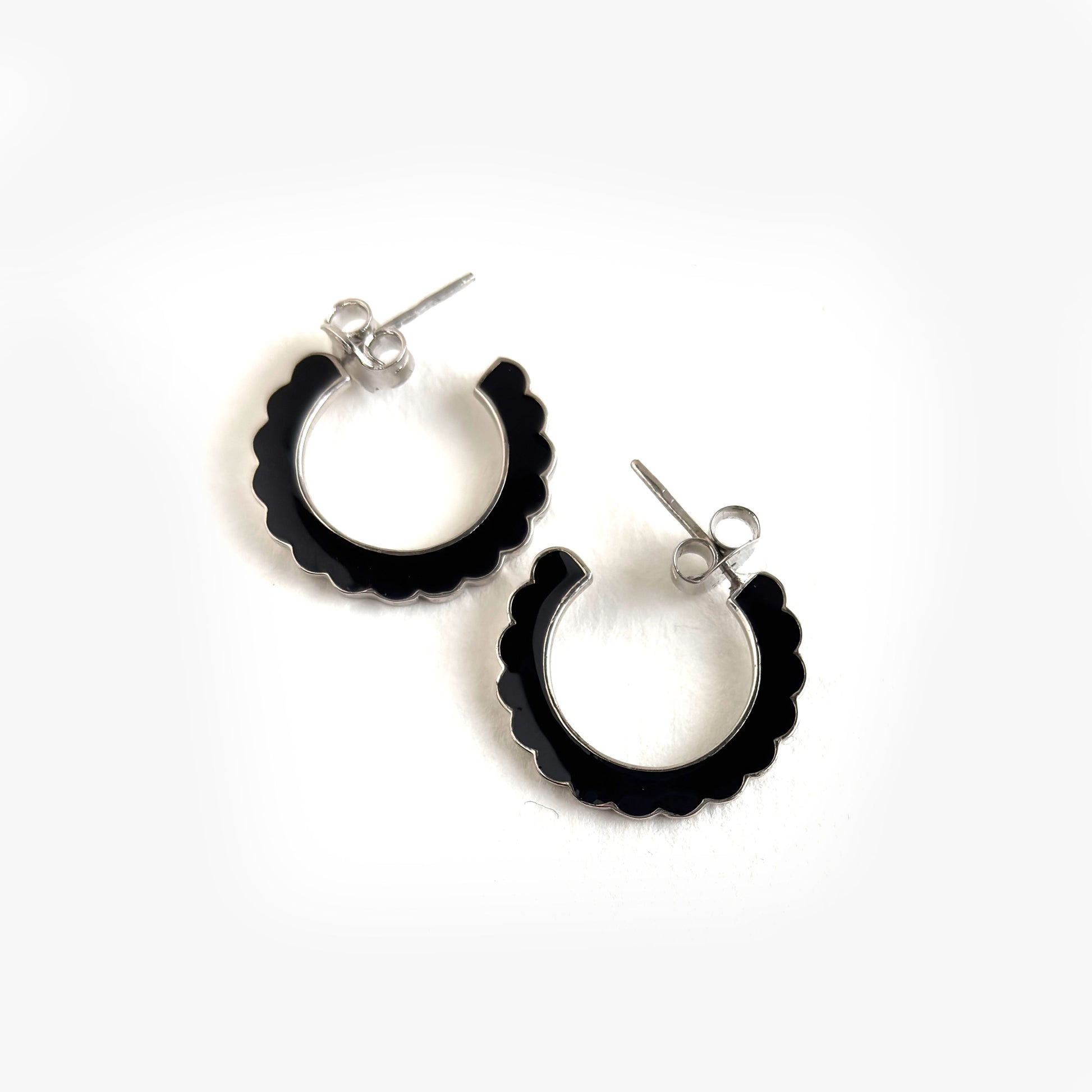 Minimalist Black Wavy Earrings | Modern Geometric Hoops
