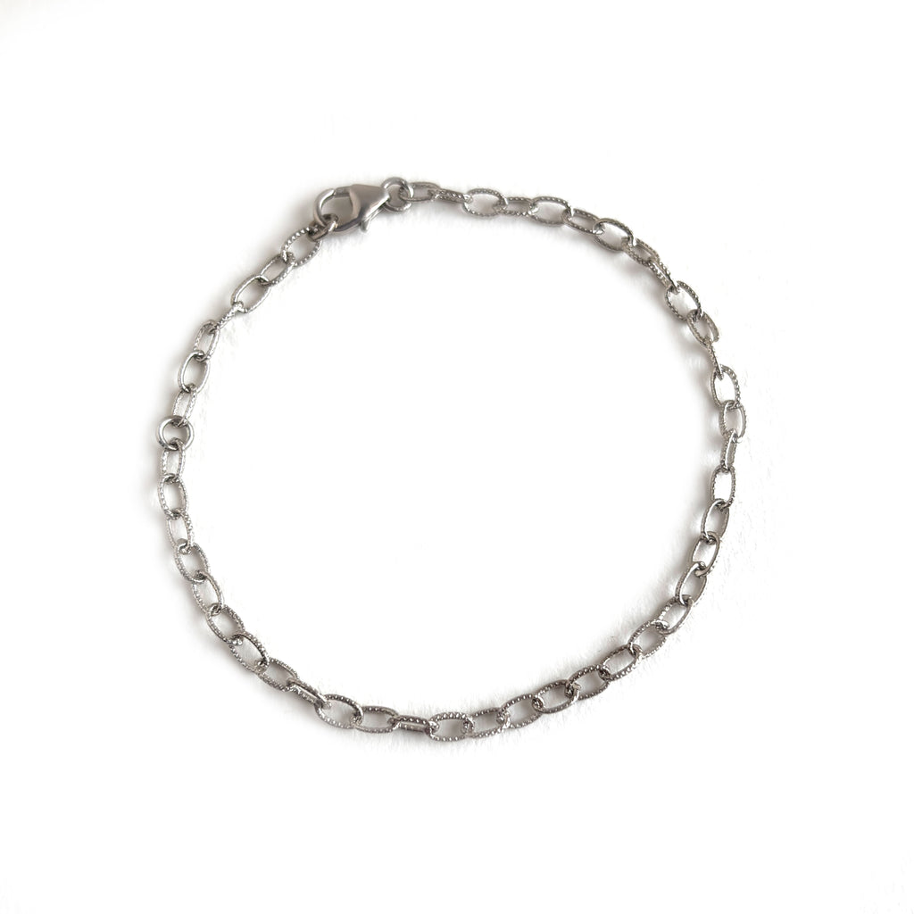 18k Gold Plated Textured Oval Link Chain Bracelet